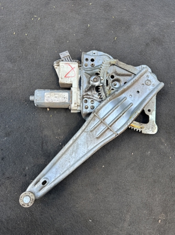 Механизм стеклоподъемника двери задней, левой 992046100 TOYOTA