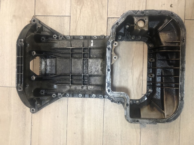 Поддон маслянный картера двигателя, верхняя часть A1120140702 MERCEDES