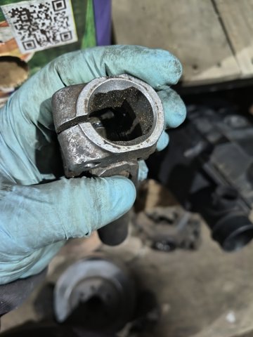 MERCEDES A1634600110 Вал рулевой колонки нижний в наличии Ужгород