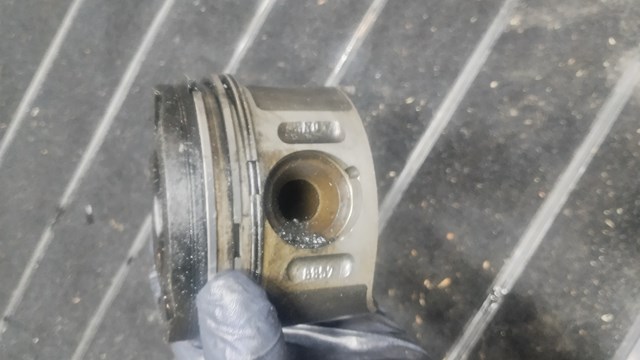 A6110300517 MERCEDES Поршень в комплекте на 1 цилиндр, STD купить в Ровно