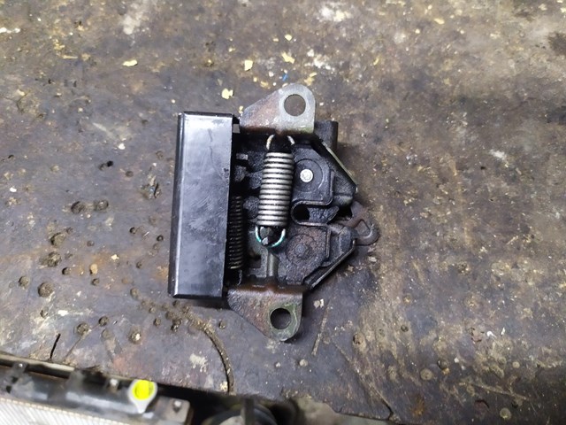 Замок крышки капота CB0756620B MAZDA