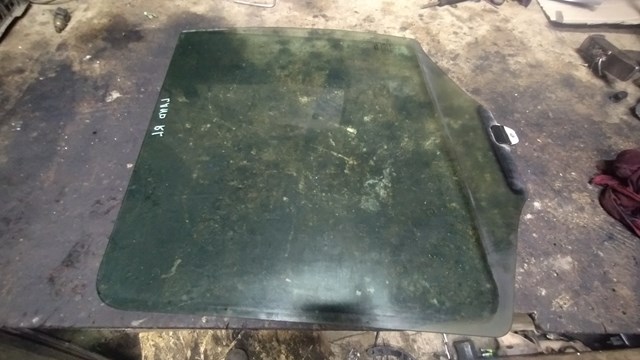 Стекло заднее правое CVB103020 LAND ROVER