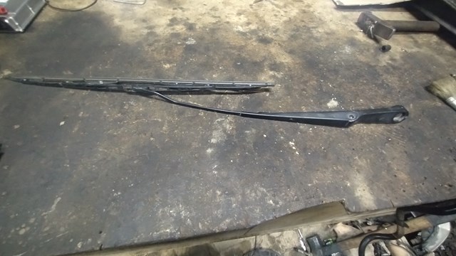 Поводок дворника DKB103030 LAND ROVER