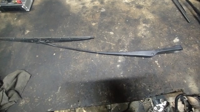 Поводок дворника DKB103090 LAND ROVER