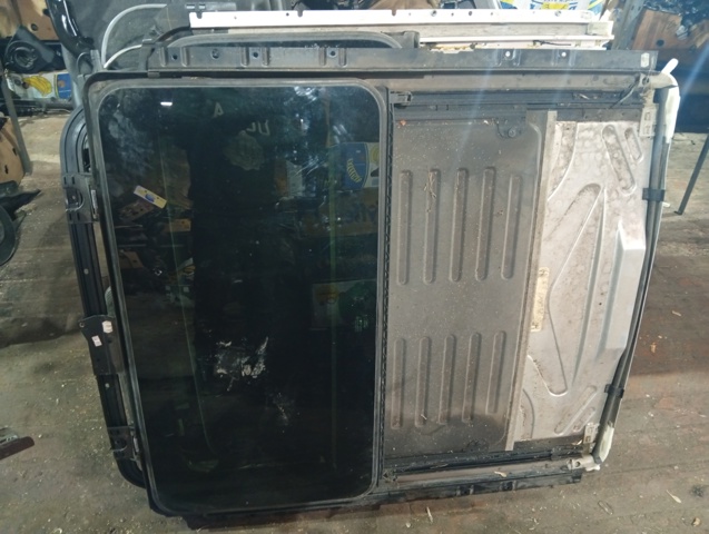 Детали люков облицовки кузова EFP000050 LAND ROVER