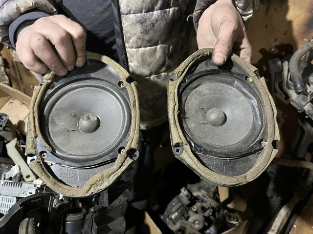 Динамик задней двери GK3C66960 MAZDA