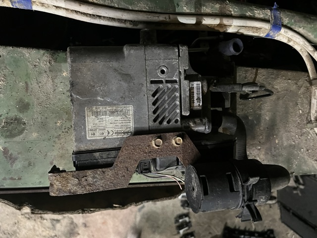 Подогреватель топлива JEC000010 LAND ROVER