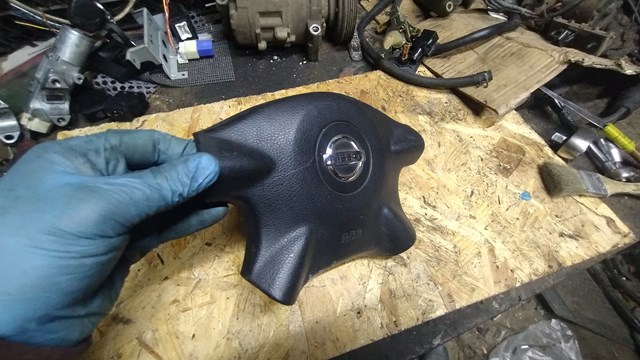 K8510AU060 NISSAN Подушка безопасности (AIRBAG) водительская купить в Кривой Рог