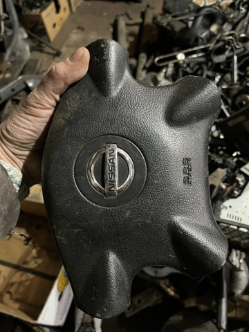 Подушка AIRBAG водительская K851M8H800 NISSAN