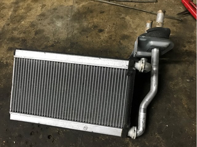 LC7061A10 MAZDA Радиатор печки купить в Винница