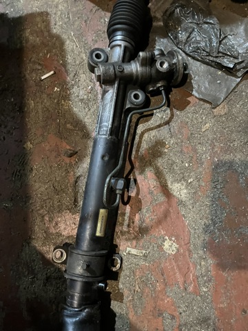 Реечный рулевой механизм LD4732110B MAZDA