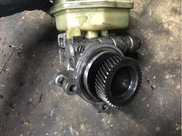 MAZDA LD6232650B Насос гидроусилителя руля (ГУР) в наличии Житомир
