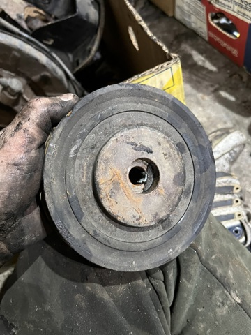 Шкив коленчатого вала LHG100740 LAND ROVER