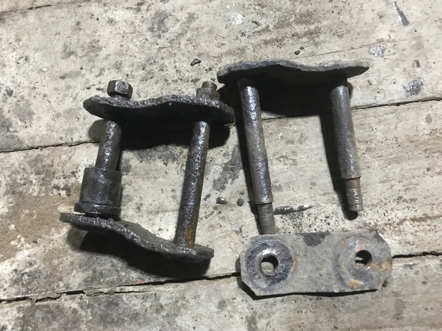 Серьга задней рессоры MB110494 MITSUBISHI