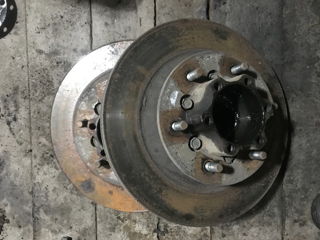 Передний тормозной диск MB699716 MITSUBISHI