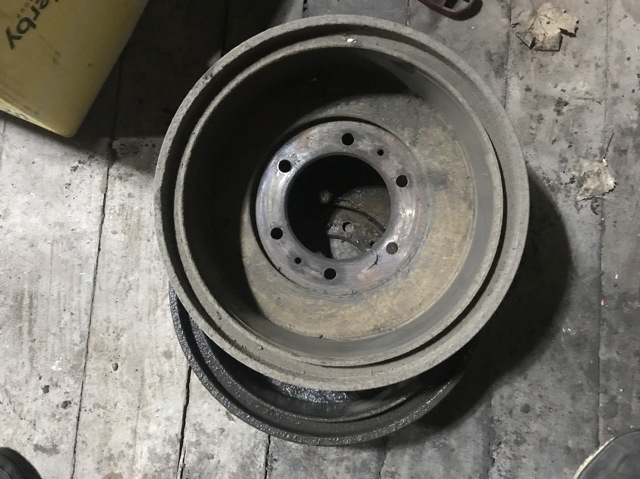 Барабан тормозной задний MB895470 MITSUBISHI
