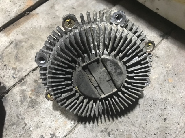 Муфта вентилятора MD331586 MITSUBISHI