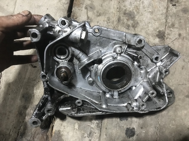 Насос масляный MD364254 MITSUBISHI