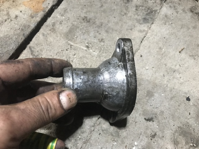 Кожух термостата MD373806 MITSUBISHI