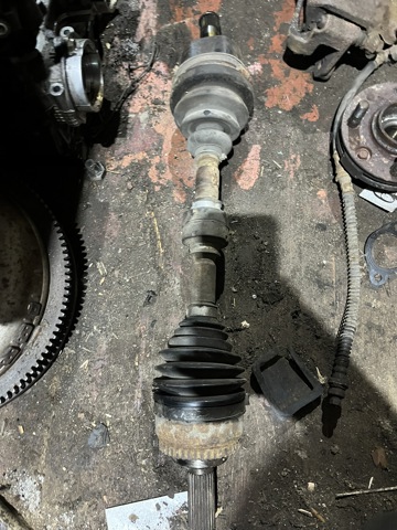 Привод в сборе левый MN147114 MITSUBISHI