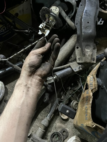 Датчик уровня топлива в бензобаке MR122795 MITSUBISHI