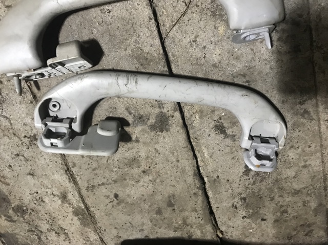 MITSUBISHI MR330017 Ручка крыши салона в наличии Чернигов