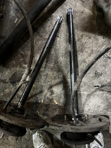 Полуось задняя, правая MR331270 MITSUBISHI