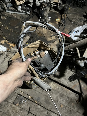 Антенна на крышу MR409804 MITSUBISHI
