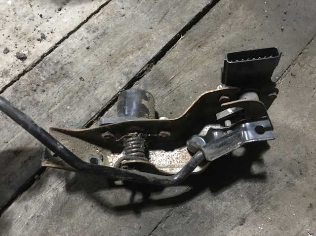MITSUBISHI MR527813 Педаль газа в наличии Харьков