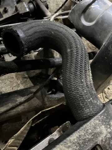 Патрубок интеркуллера MR552984 MITSUBISHI