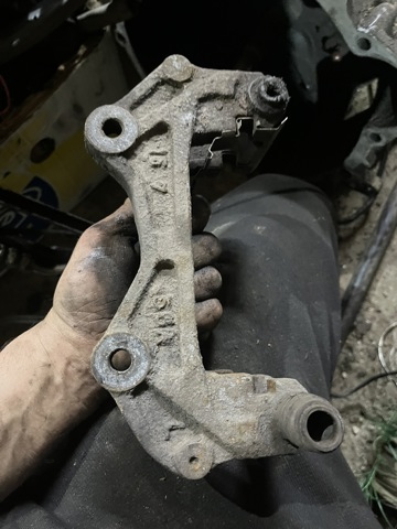 MITSUBISHI MR955052 в наличии Украина