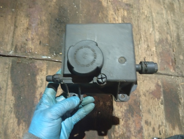 LAND ROVER PCF000030 Бачок системы охлаждения расширительный в наличии Тернополь