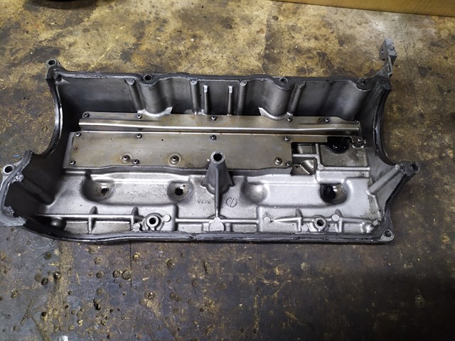 Крышка клапанная RF2A10220C MAZDA
