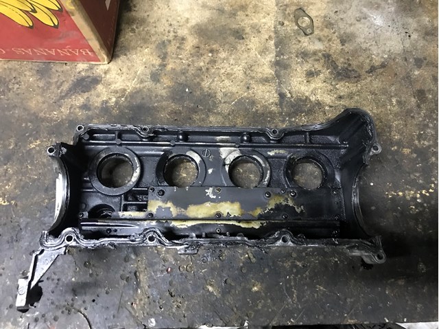 Крышка клапанов RF5C10220 MAZDA