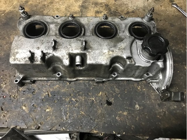 MAZDA RF5C10220 Клапанная крышка в наличии Ужгород