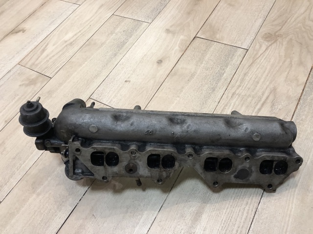 MAZDA RF7G13100 Впускной коллектор в наличии Павлоград