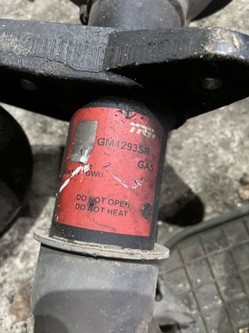 RSC500060 LAND ROVER Амортизатор передний правый купить в Черкассы