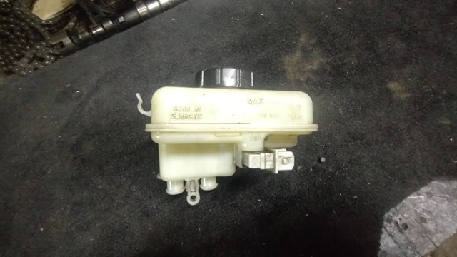 SJY000020 LAND ROVER Бачок главного тормозного цилиндра (тормозной жидкости) купить в Каменское