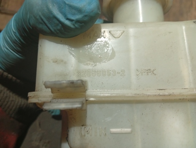 Бачек тормозной жидкости SJY000050 LAND ROVER