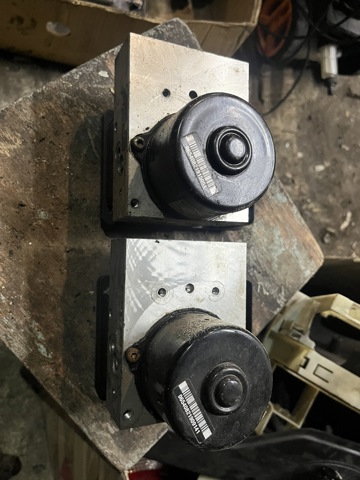 Блок управления АБС  SRB000201 LAND ROVER