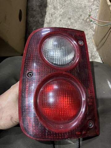 Задняя левая фара XFB500150 LAND ROVER