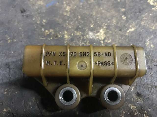 XS7Q6M256AD FORD Успокоитель цепи ГРМ, верхний ГБЦ купить в Ирпень