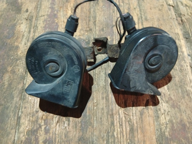 Сигнал звуковой YEB000020 LAND ROVER