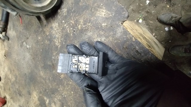 YUG500220PUY LAND ROVER купить в Сумы