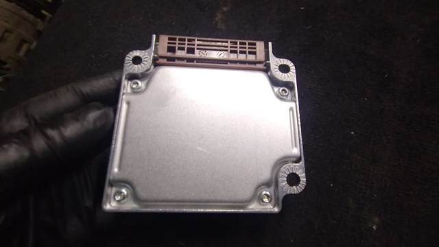 YWC000610 LAND ROVER купить в Кривой Рог