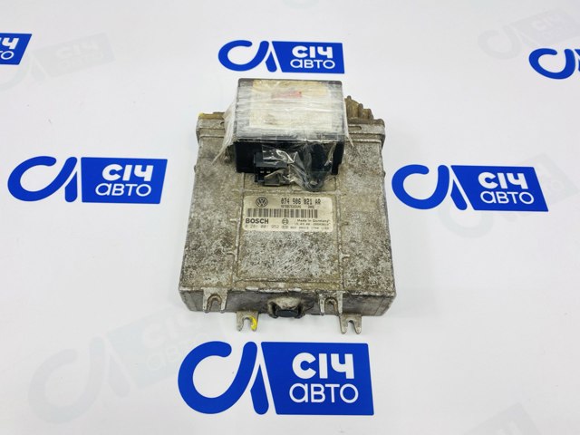 Модуль управления двигателем 074906021AR VAG