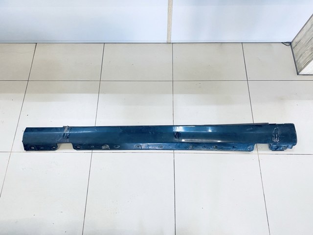 Накладка наружняя (молдинг) порога, левый 2036981354 MERCEDES