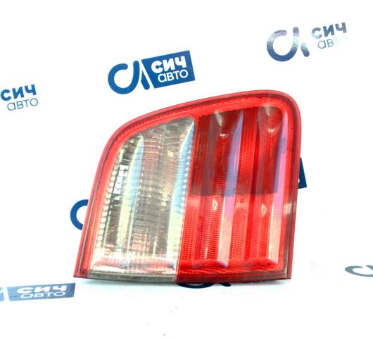 Фонарь задний левый, внутренний 2108207364 MERCEDES