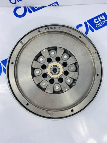 Маховик двигателя 415023910 LUK