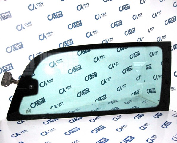 Стекло кузова/багажного отсека, правое 6396721113 MERCEDES